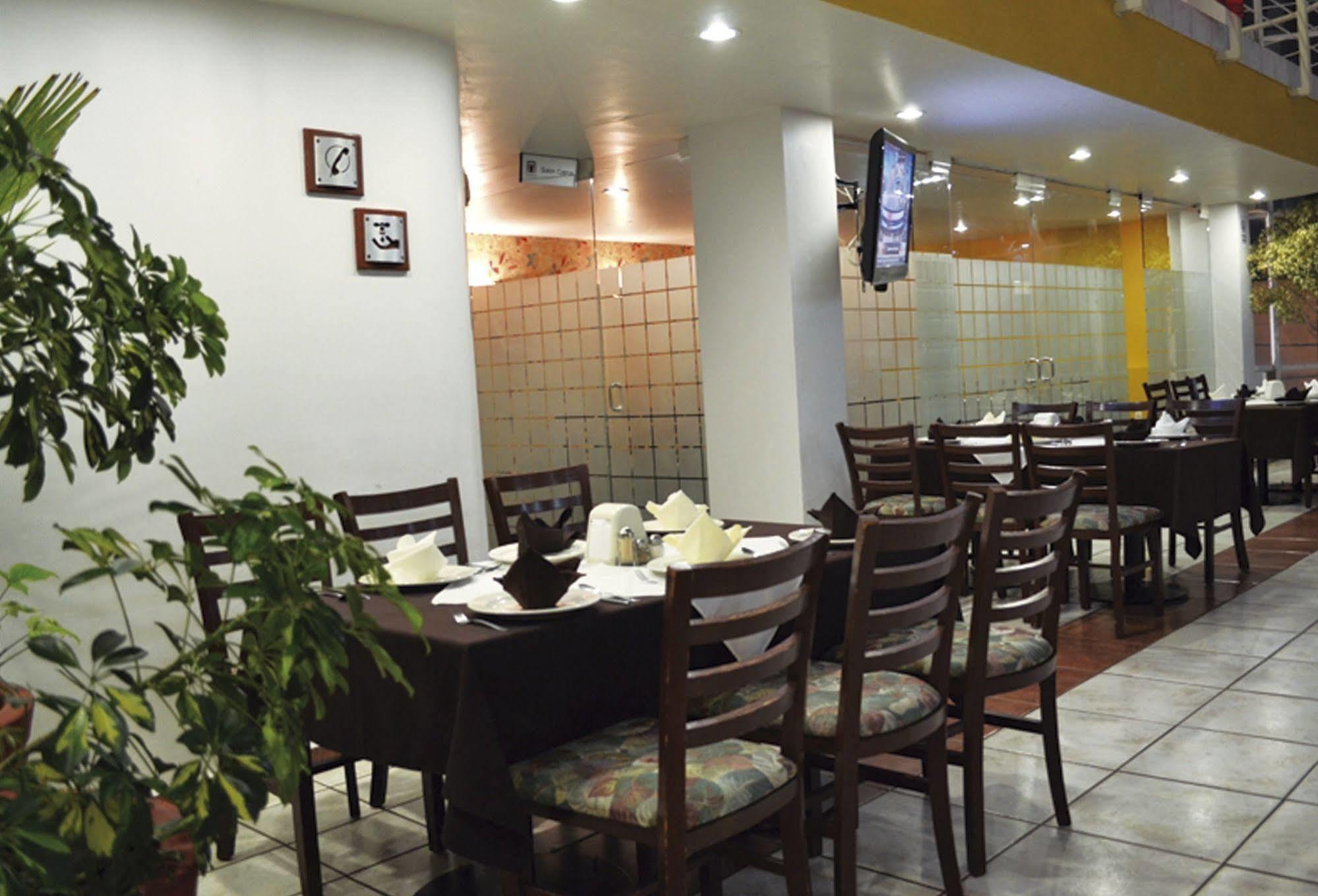 Hotel Mediterraneo Sa De Cv Tulancingo Extérieur photo