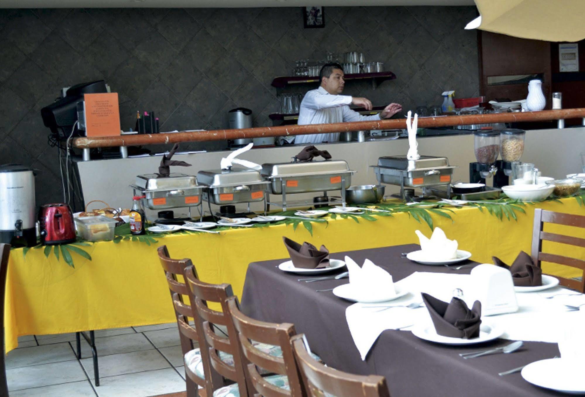 Hotel Mediterraneo Sa De Cv Tulancingo Extérieur photo