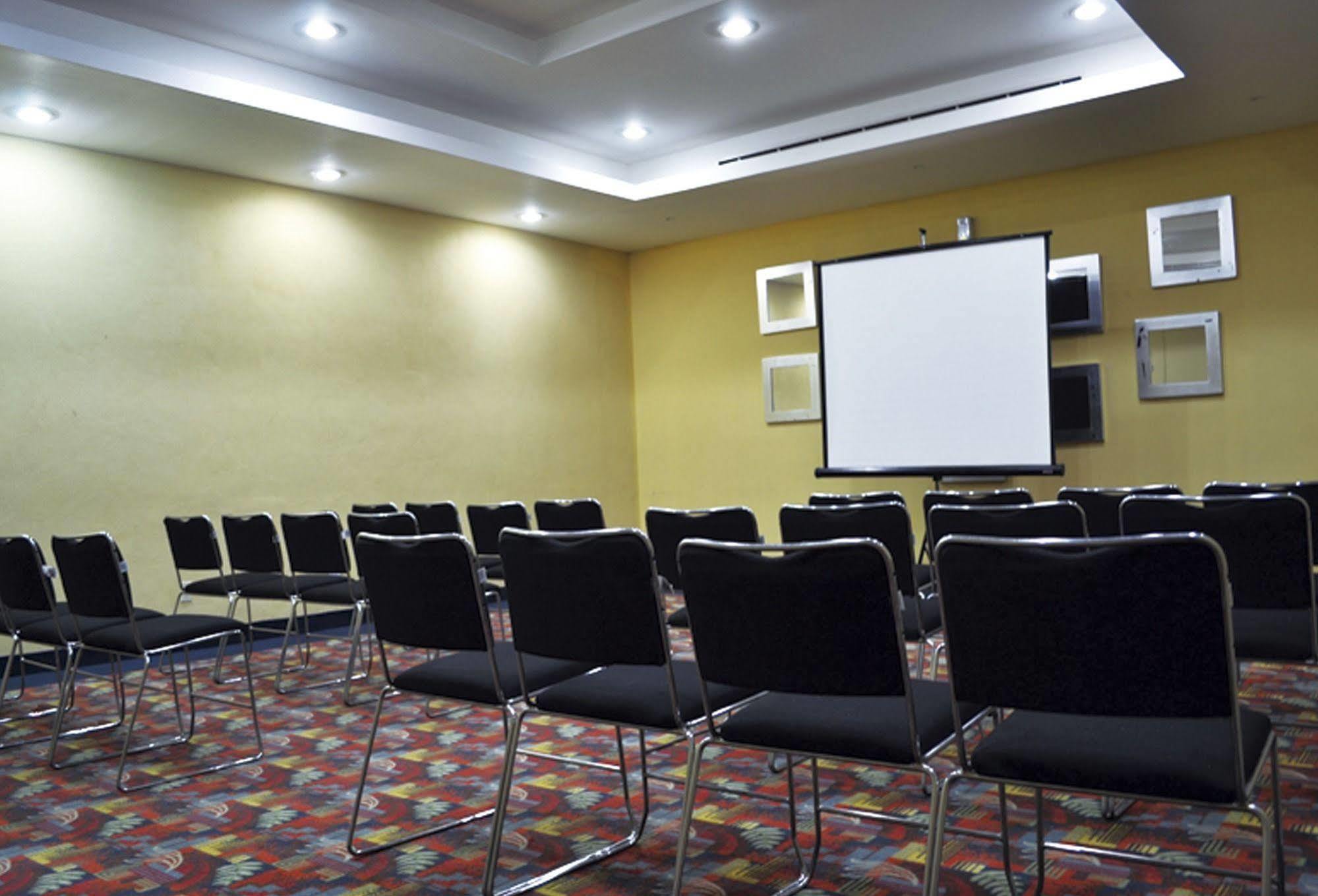 Hotel Mediterraneo Sa De Cv Tulancingo Extérieur photo